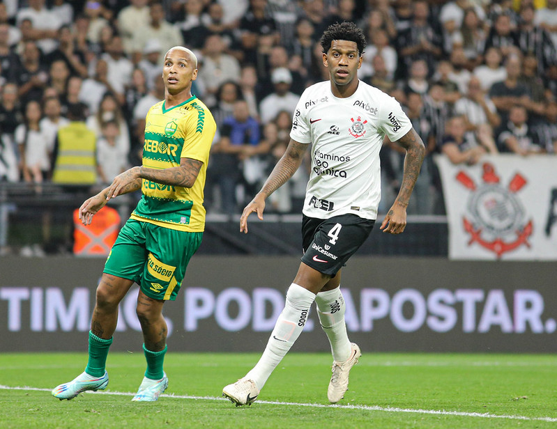 Corinthians arranca empate com Cuiabá e segue ameaçado de entrar no Z4 do Brasileirão