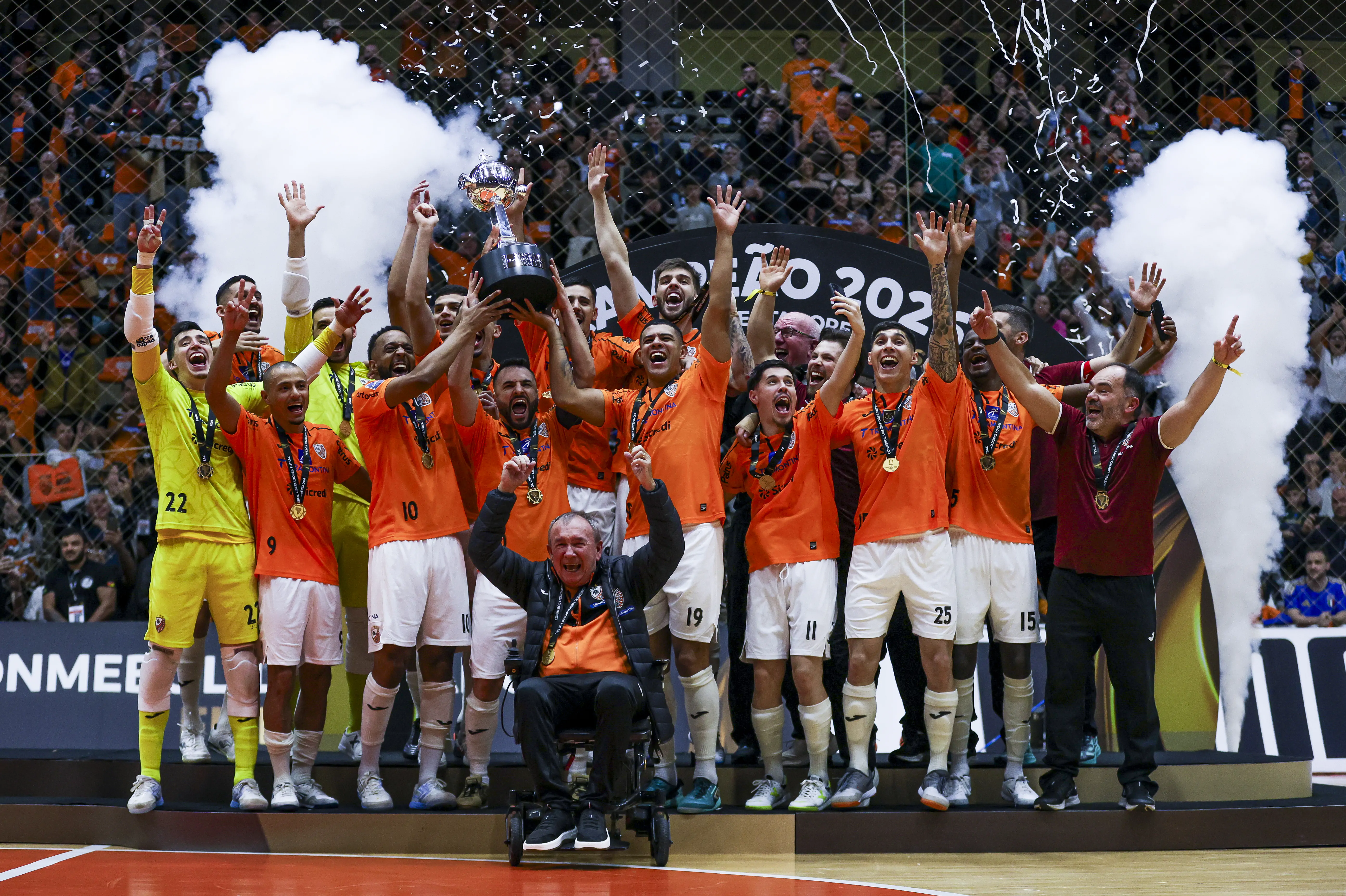 Carlos Barbosa supera Magnus nos pênaltis e conquista a Libertadores de Futsal pela sétima vez
