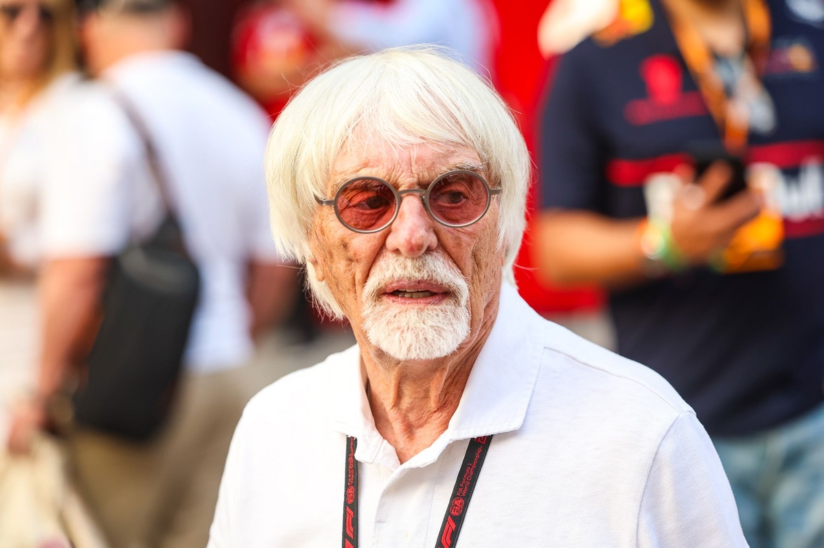 Ex-chefe da F1, Ecclestone é detido em Portugal por viajar com espingarda