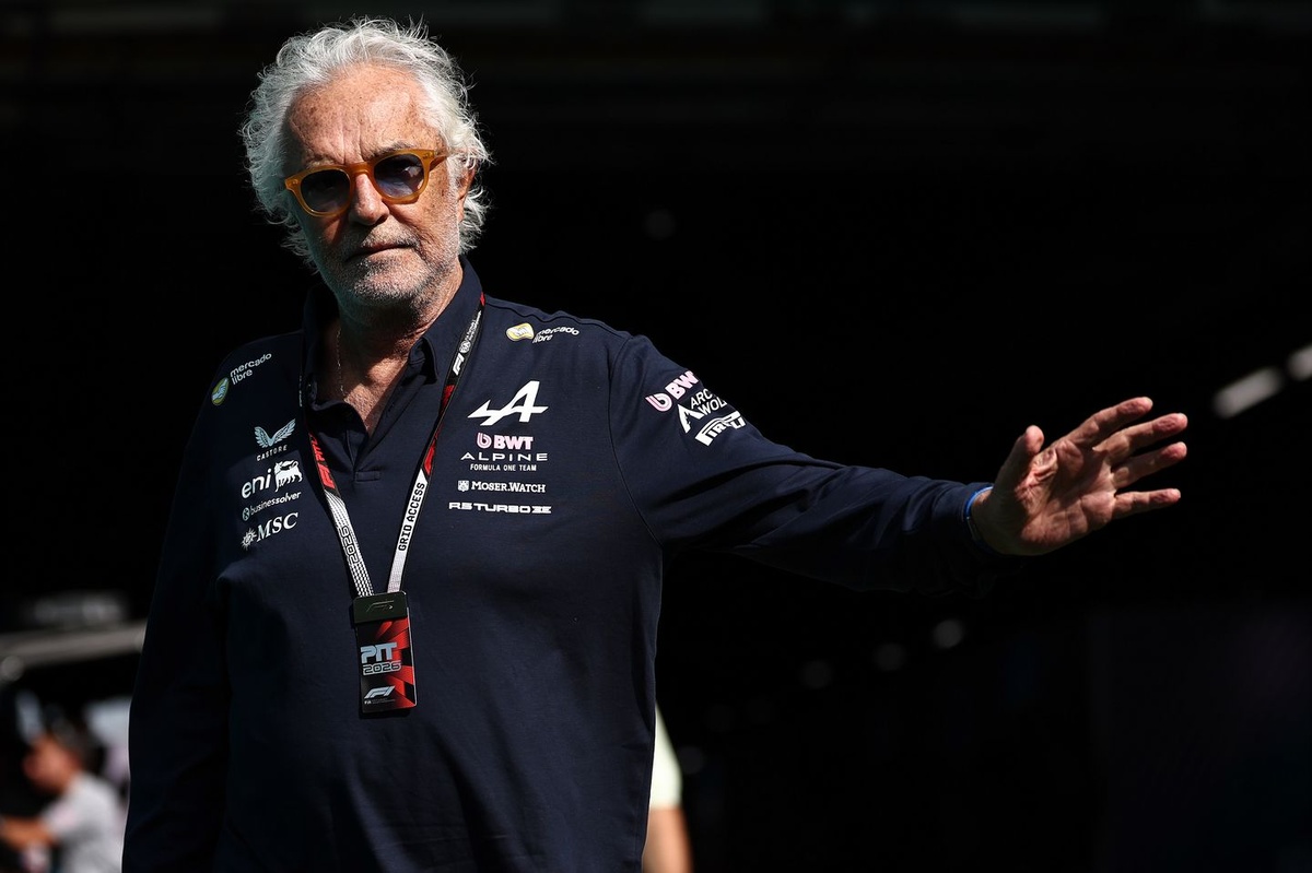 VÍDEO F1 - Briatore levanta suspeita sobre juiz que 'tirou' pódio de Gasly em Mônaco: "Ligado à McLaren"; Stella reage